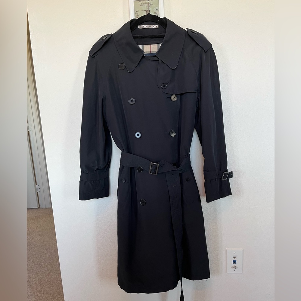 Sold Burberry Heritage Trench Coat Size 10R